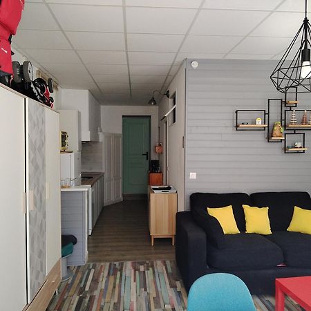 Appartement Familial - 2 Chambres โกเตอเรต์ ภายนอก รูปภาพ
