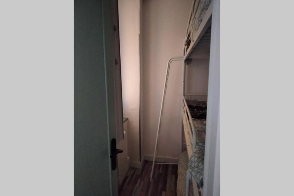 Appartement Familial - 2 Chambres โกเตอเรต์ ภายนอก รูปภาพ