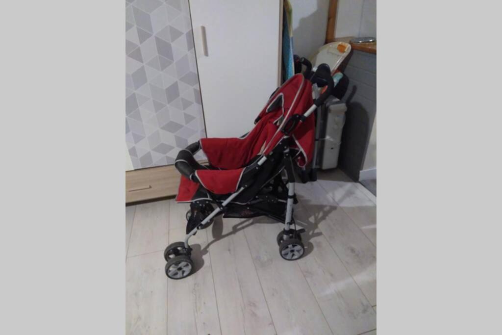 Appartement Familial - 2 Chambres โกเตอเรต์ ภายนอก รูปภาพ