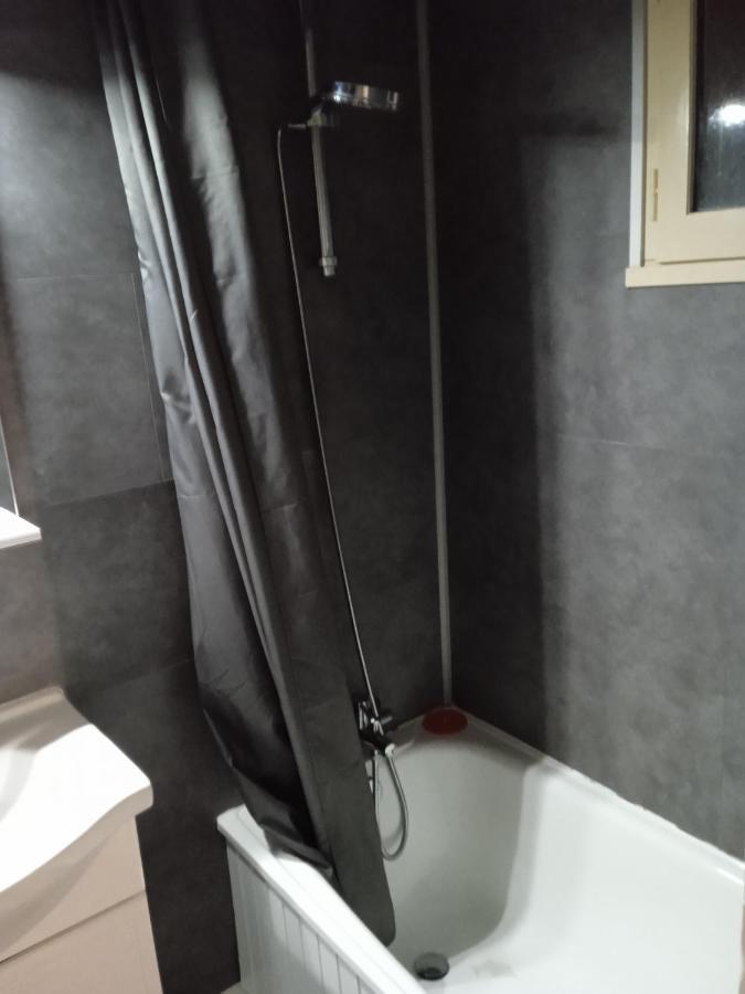 Appartement Familial - 2 Chambres โกเตอเรต์ ภายนอก รูปภาพ